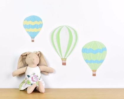 Green hot air balloon wall decals – medium
